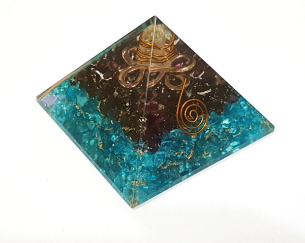 Garnet Blue Crystal Healing Energy serenity passion success pyramid orgonite pyramid - Image 6