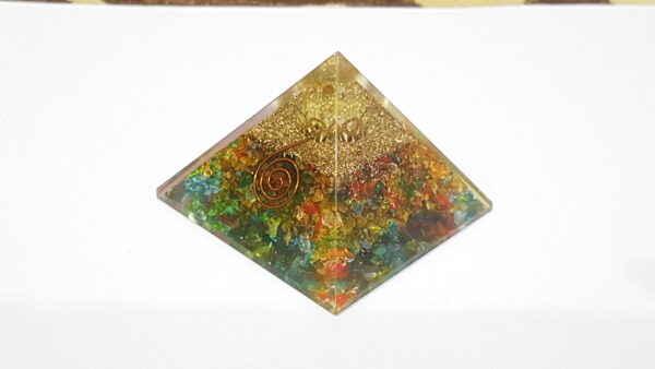 Multi Color Dyed Chakra Crystal Chips Beautiful Crown Orgone Pyramid, Orgone Pyramid, Reiki Crystal, Gift for Loved Ones, 50mm Unique Piece - Image 3