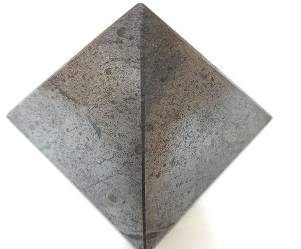 Big Hematite Pyramid 5 inches Positive Energy Chakra Balancing Pyramid Stability - Image 6