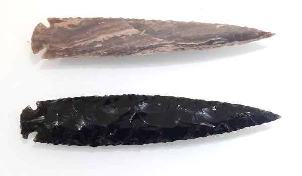 SET OF 2 AGATE AND OBSIDIAN ARROWHEAD 8 INCHES EACH - Image 2