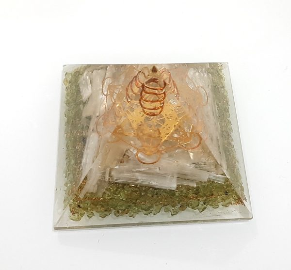 Peridot selenite metatron orgone pyramid - Image 6